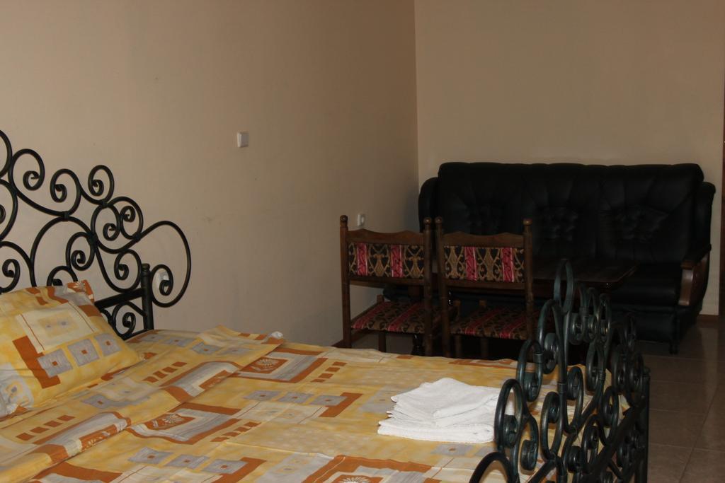 Guest House Chinarite Sandanski Habitación foto